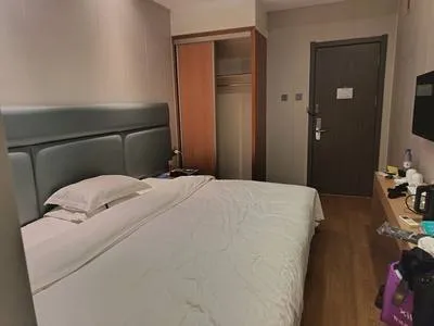 guest photo