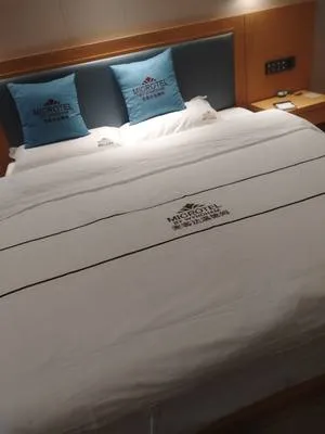 guest photo