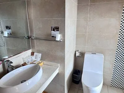 guest photo