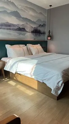 guest photo