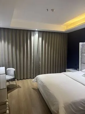 guest photo