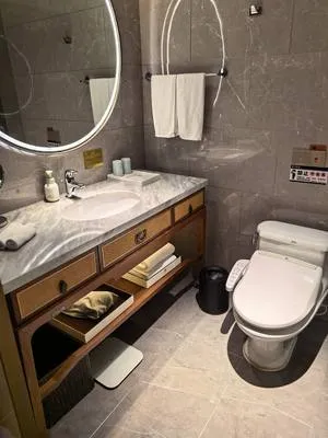 guest photo