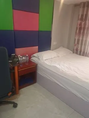 guest photo