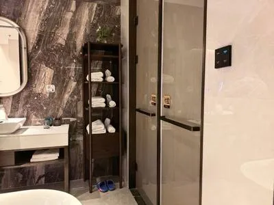 guest photo