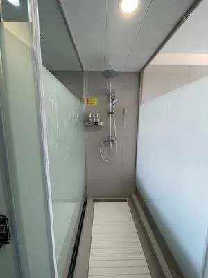 guest photo