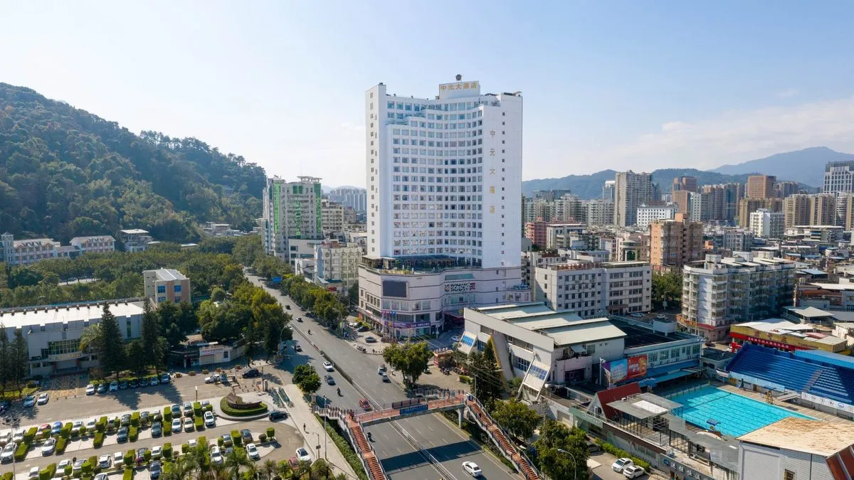 Longyan Zhongyuan Grand Hotel
