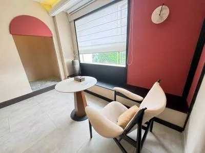 guest photo