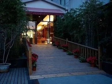 guest photo