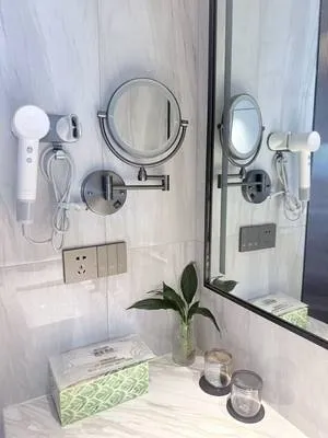 guest photo