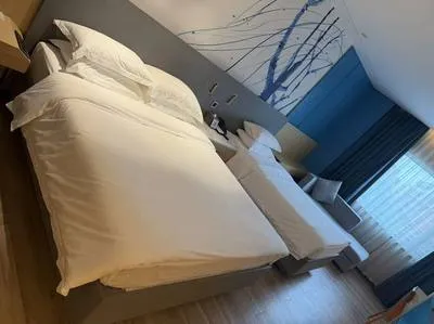 guest photo