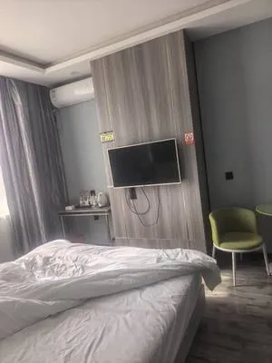 guest photo