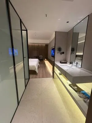 guest photo