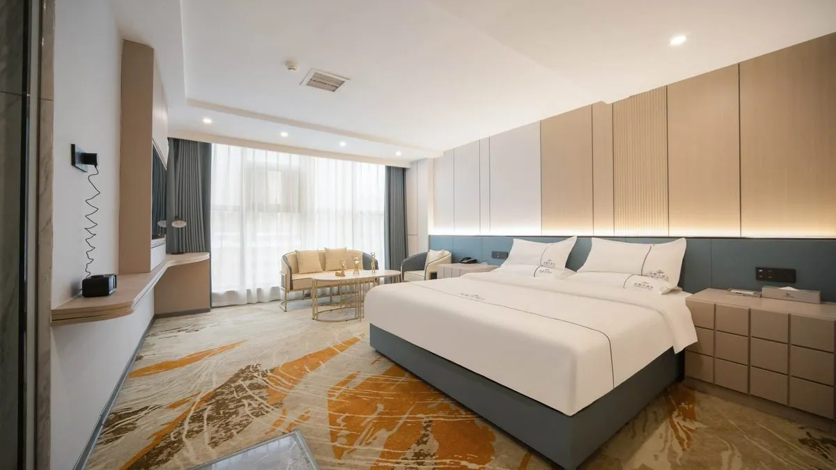 Longli Jilong Hotel