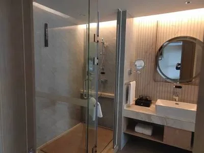 guest photo