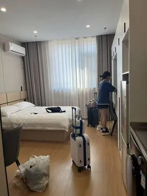 guest photo