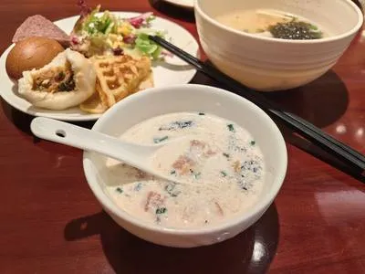 guest photo