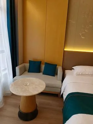 guest photo
