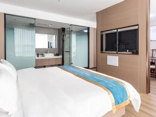 Qihe Qidou Grand Hotel
