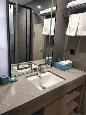 guest photo