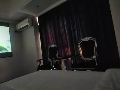guest photo