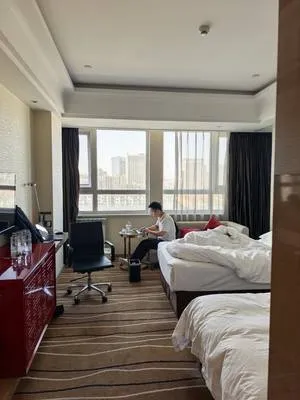 guest photo