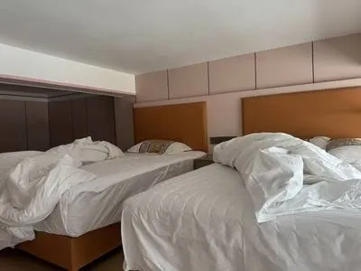 guest photo