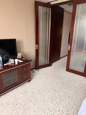 guest photo