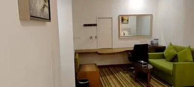 guest photo