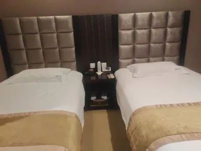 guest photo