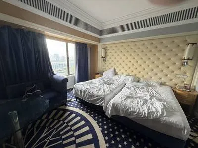 guest photo