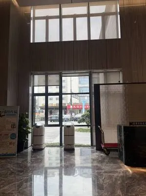 guest photo
