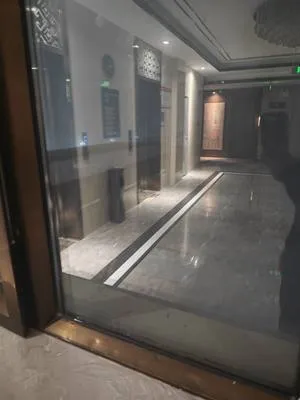 guest photo