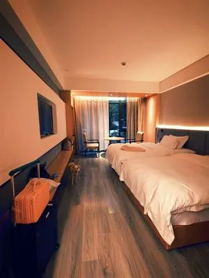 guest photo