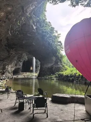 guest photo