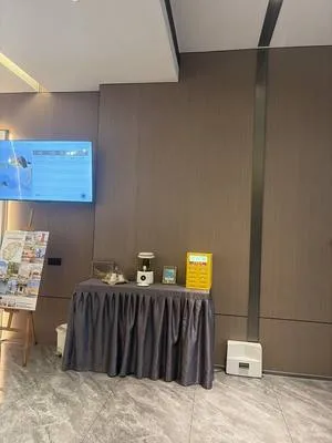 guest photo