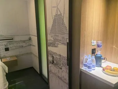 guest photo