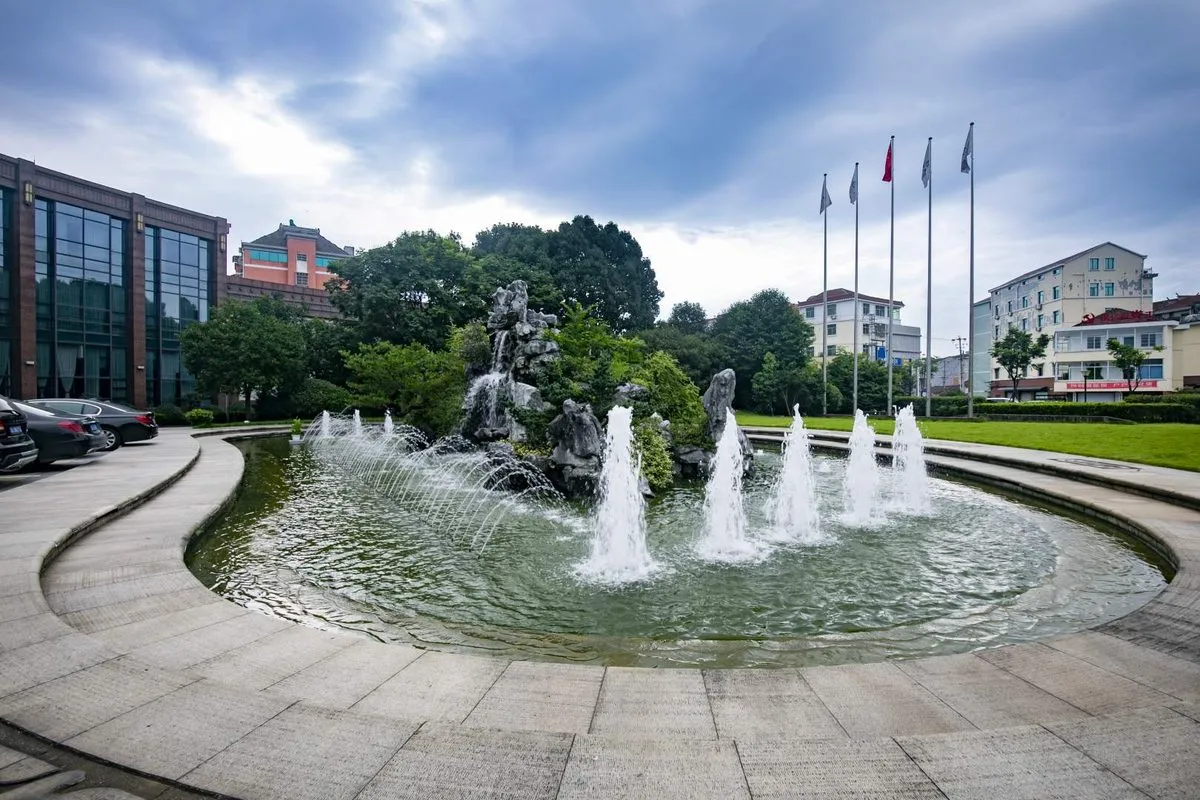 Zhuji Zhongcai Hotel