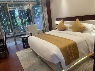 guest photo