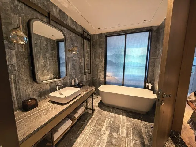 Ruijin Rongyu International Hotel