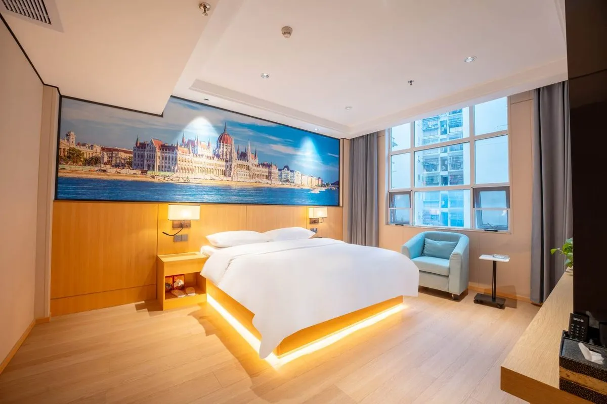 Huifeng Hotel
