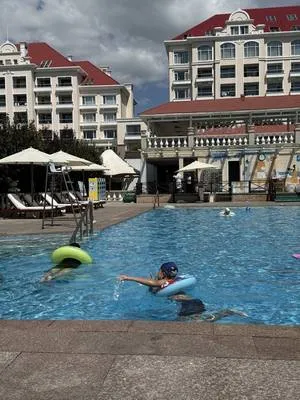 guest photo