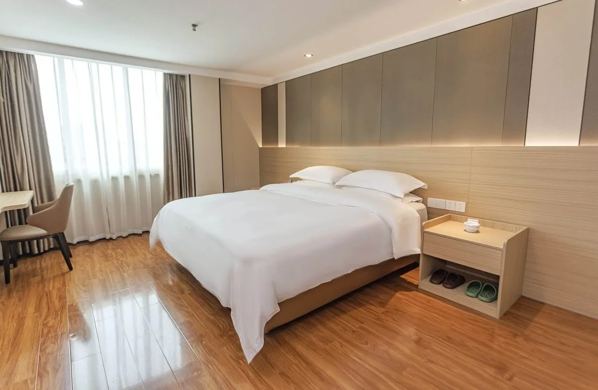 Holiday Inn