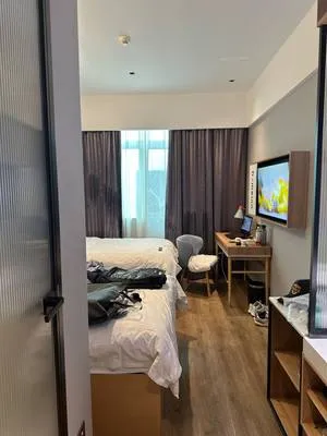 guest photo