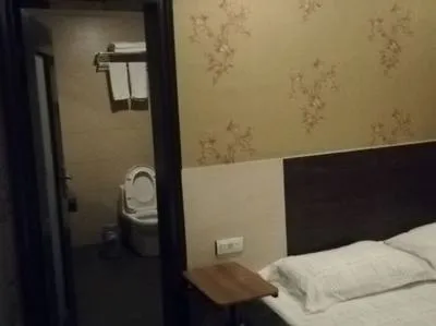 guest photo