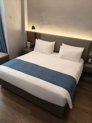 guest photo