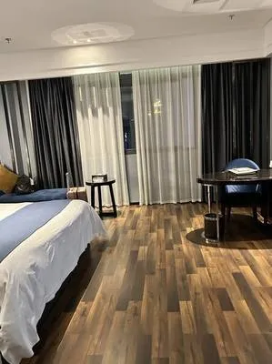 guest photo