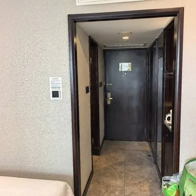 guest photo