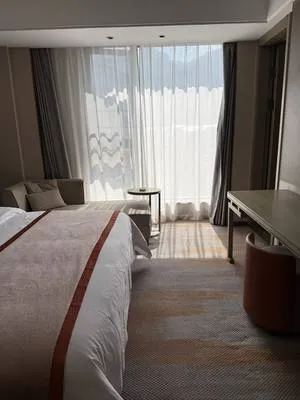 guest photo