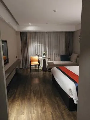guest photo