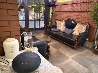 guest photo